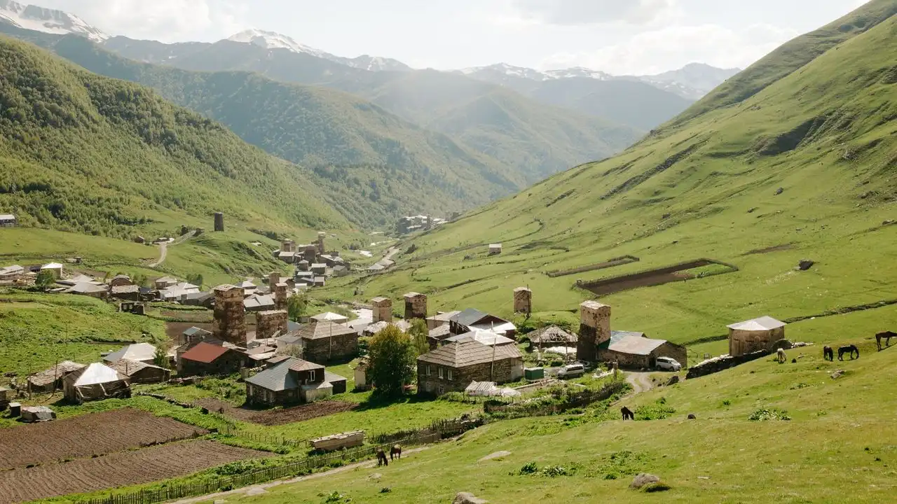 Everyday Georgian Slang That Will Make You Sound Like A Local